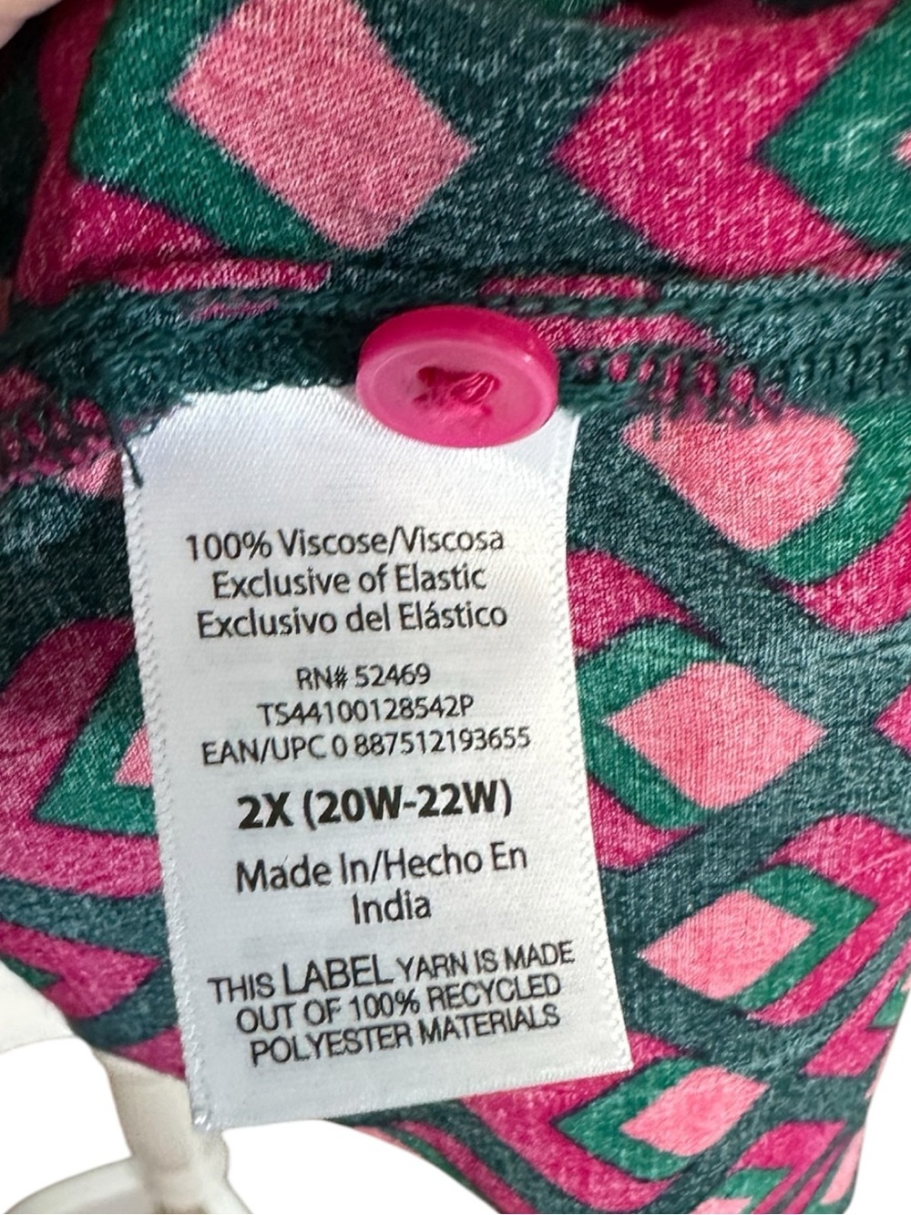 Terra & Sky Pink and Black Geometric Pintuck Tunic 2X - Picture 7 of 8